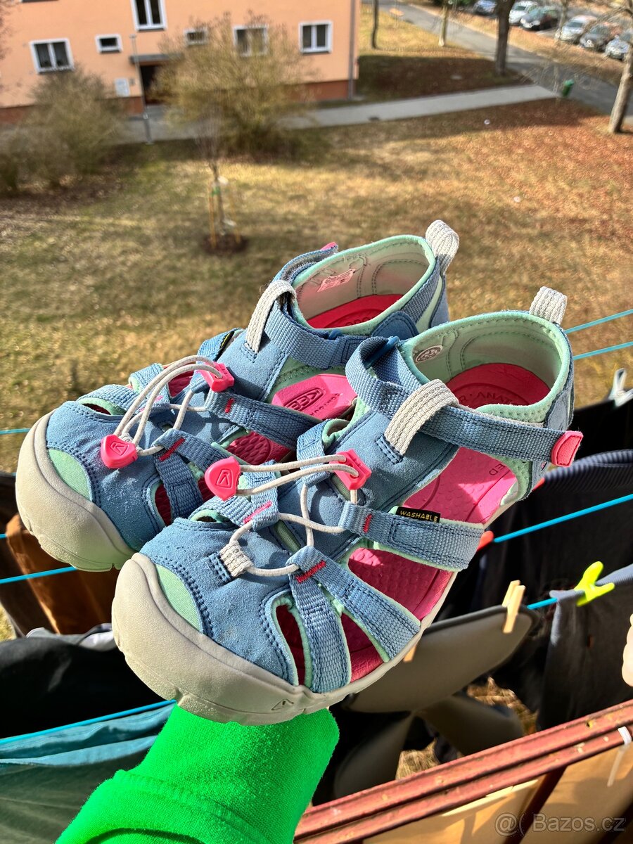 Sandály Keen CNX vel. 38 - 3