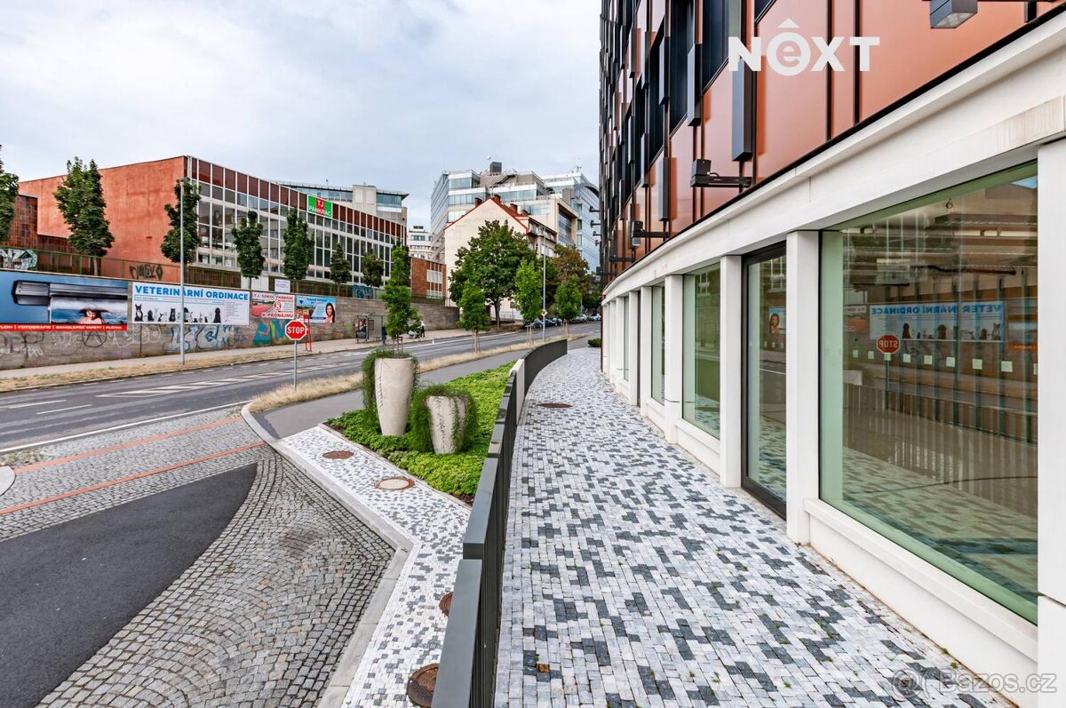 Pronájem komerční Obchodní prostory, 55㎡ - 3