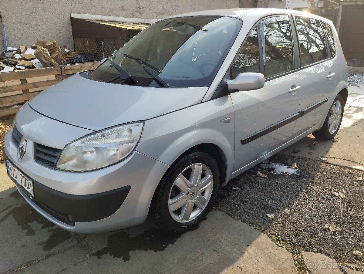 RENAULT SCÉNIC II - 3