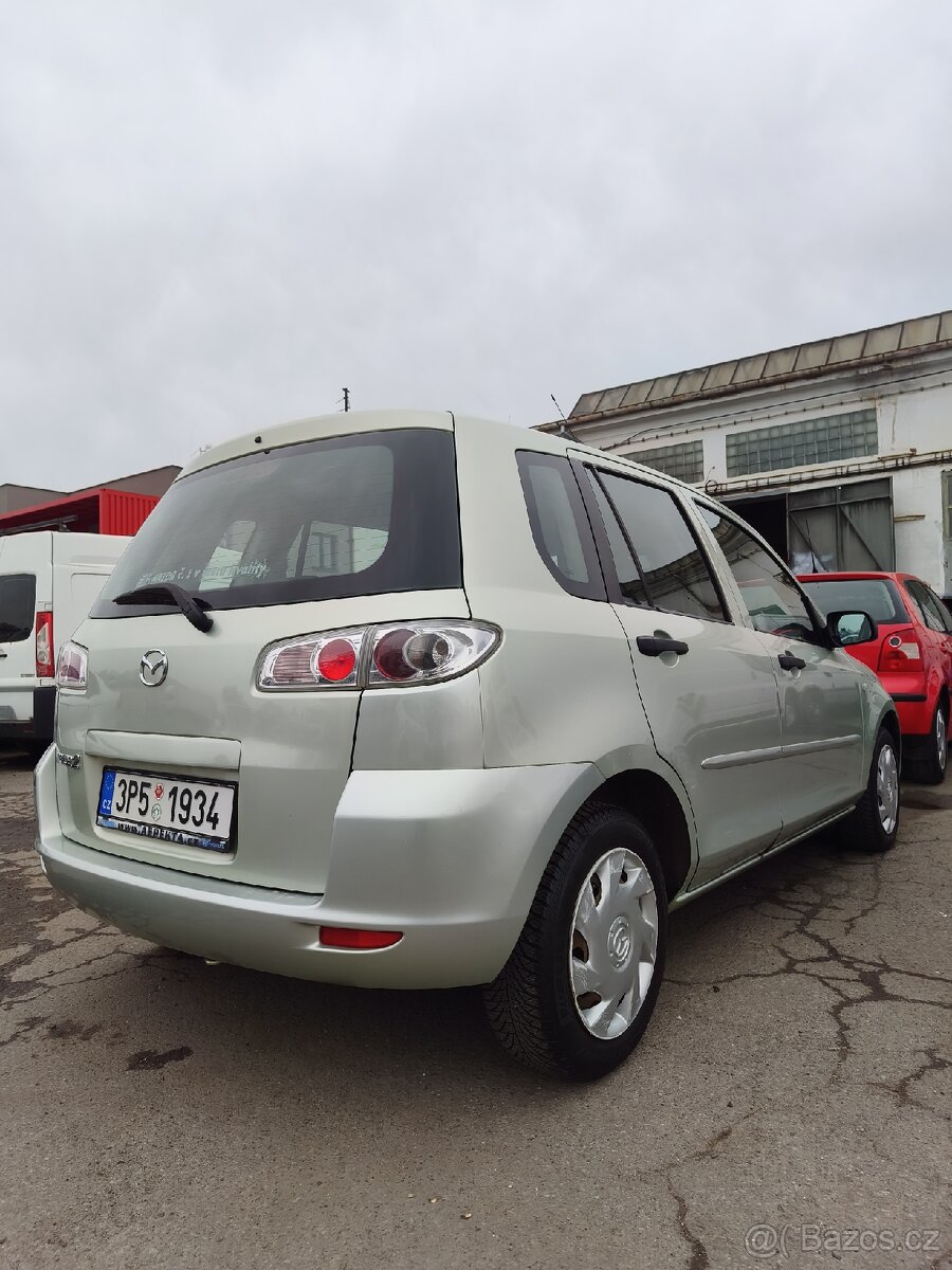 Mazda 2 ,1.2 benzín - 3