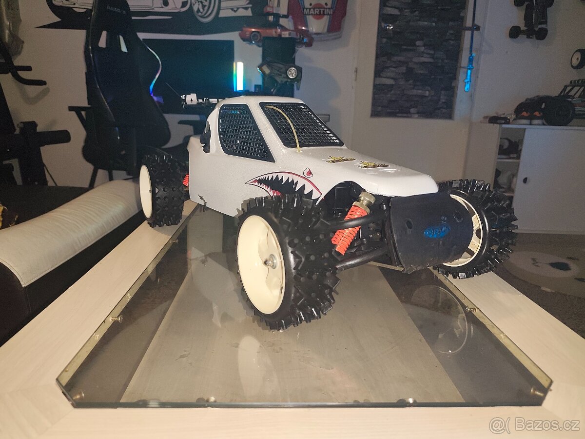 Prodám RC 1:6 natural/benzin - 3