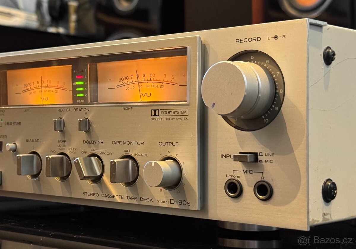 Hitachi D-90S kazetový magnetofon - 3