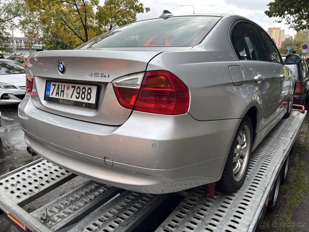BMW E90 325i 2006 náhradní díly - 3