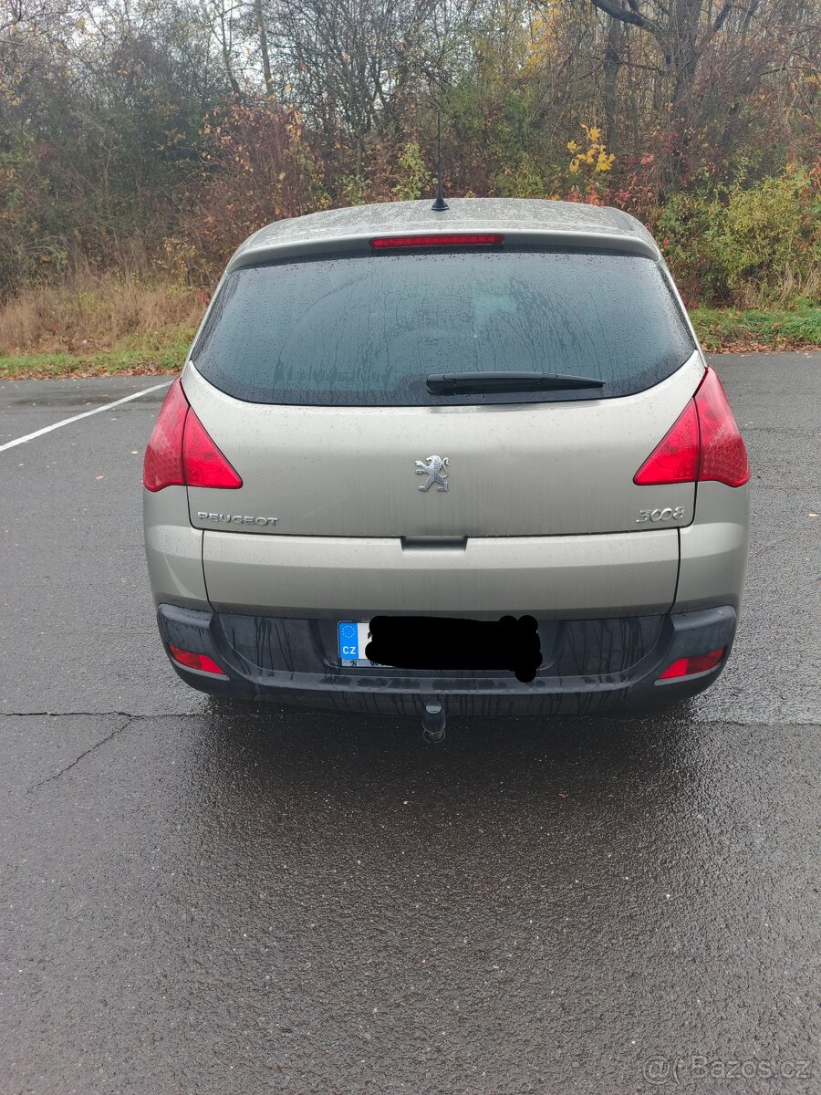 Peugeot 3008 1,6HDi rok 2009 - 3