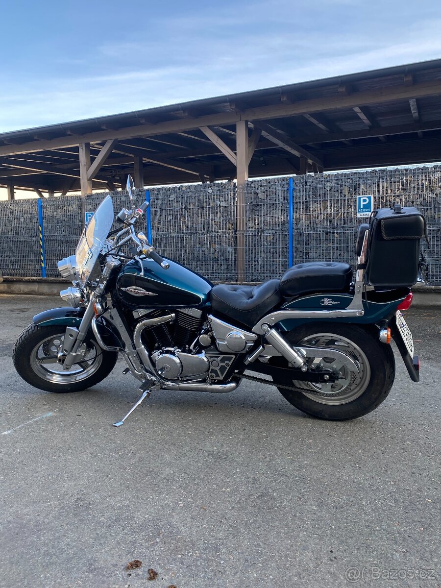 Suzuki VZ 800 Marauder - 3