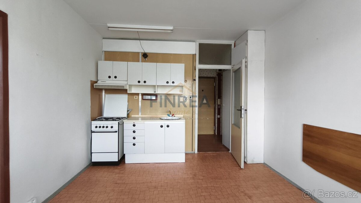 Prodej bytu, 1+1, 36 m2, DV, ul. Jezerská, Jirkov - 3