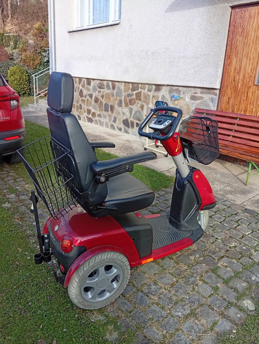 Elektrický skútr Trophy Booster 6 - 3