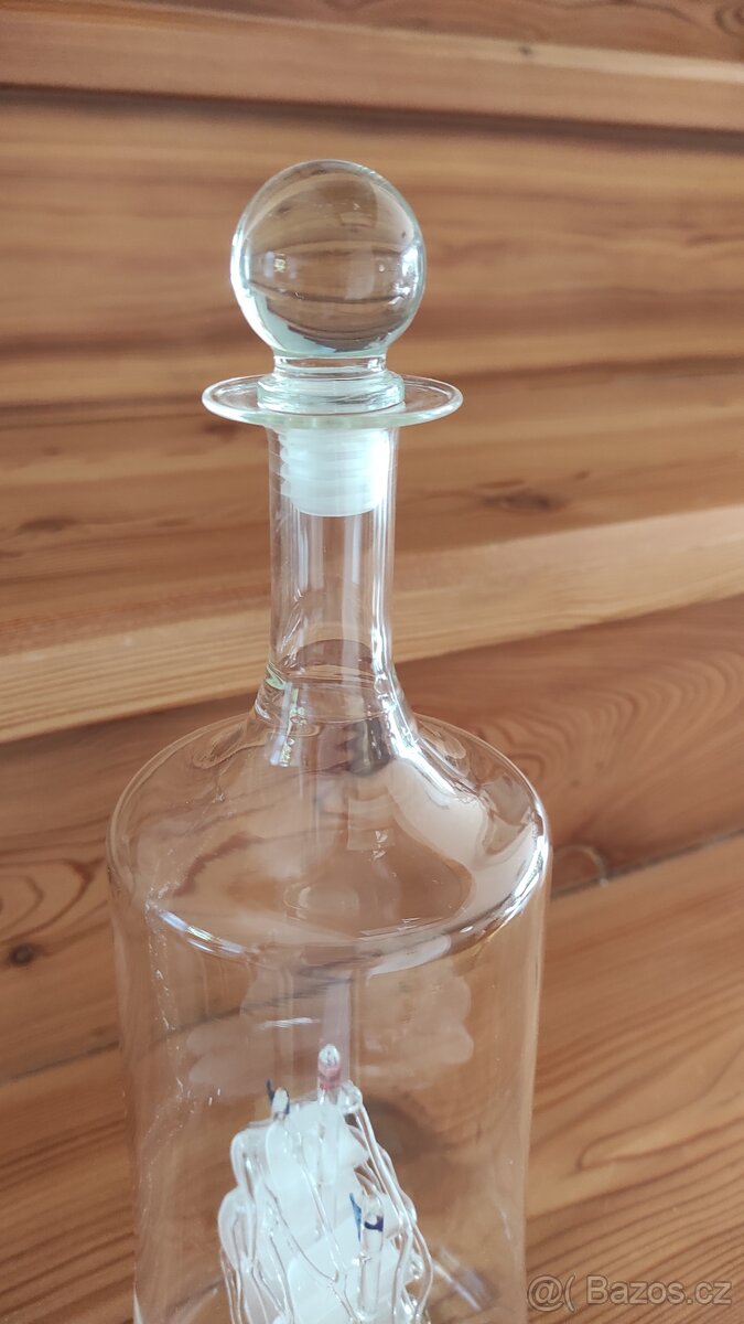 Skleněná karafa s plachetnicí - 3