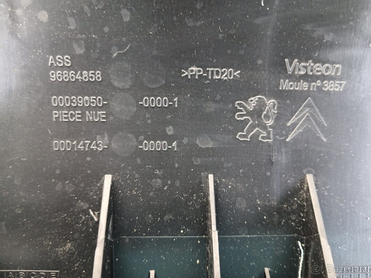 Palubní deska Peugeot 206+ - 3