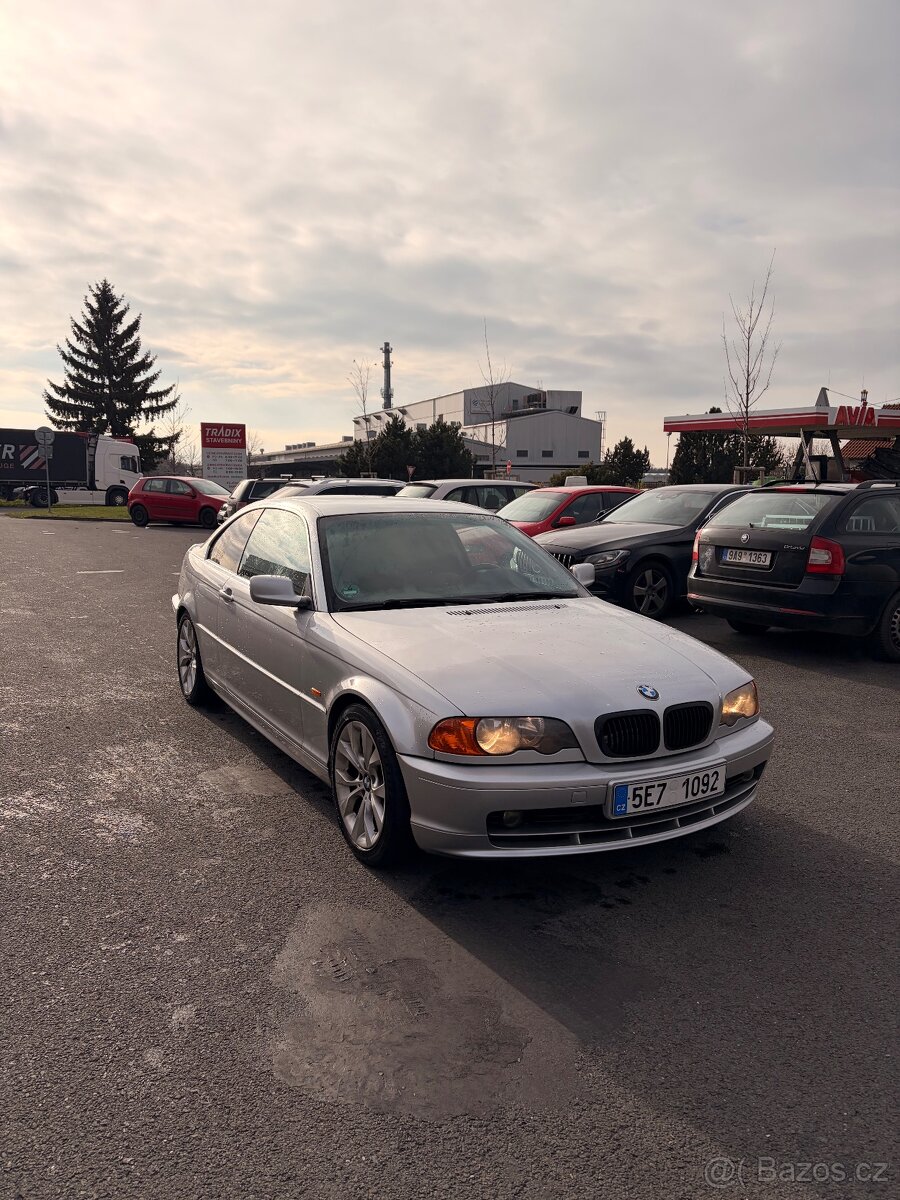 BMW E46 323i coupe - 3