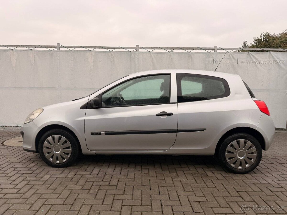 Renault Clio, 1.5dCi 50kW, STK 11/2027 - 3