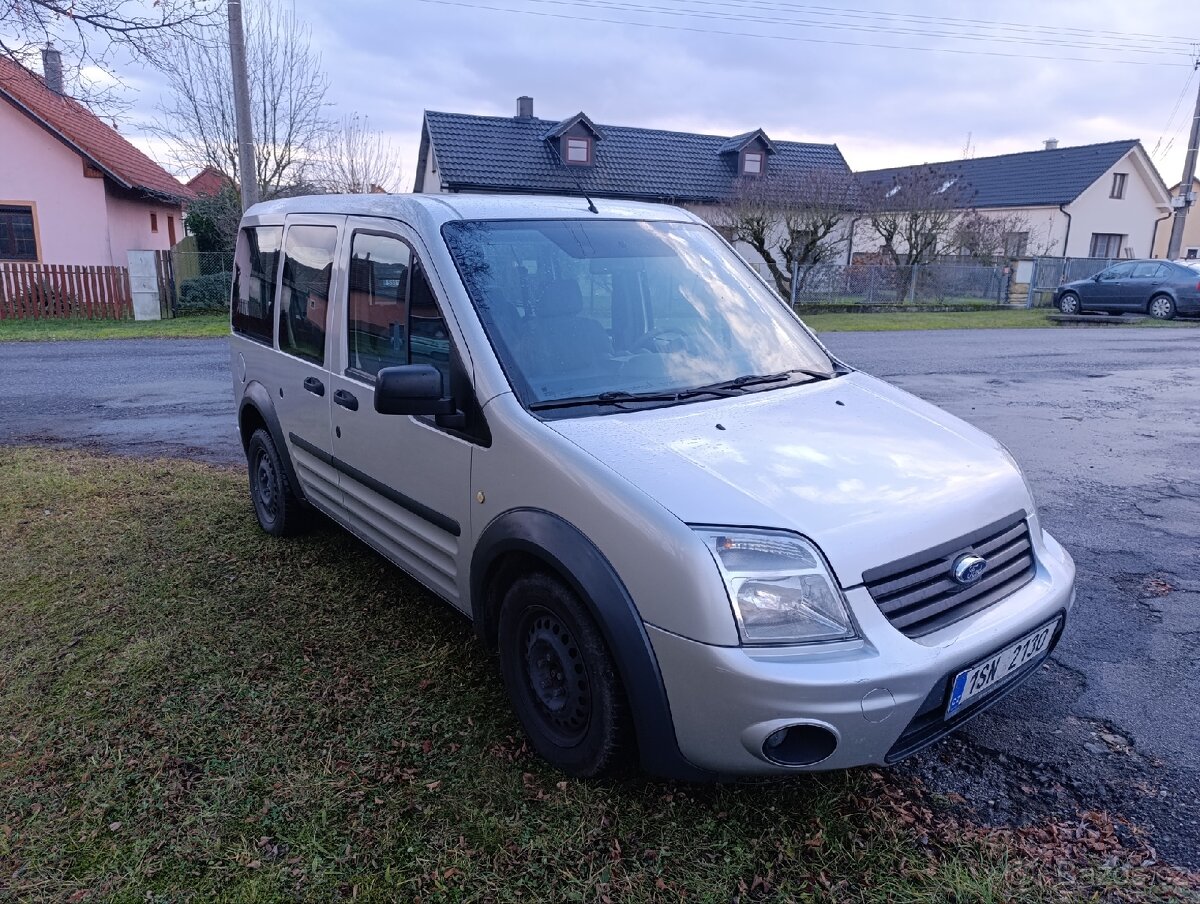 Ford Tourneo Connect 1.8Tdci rv.2011 - 3
