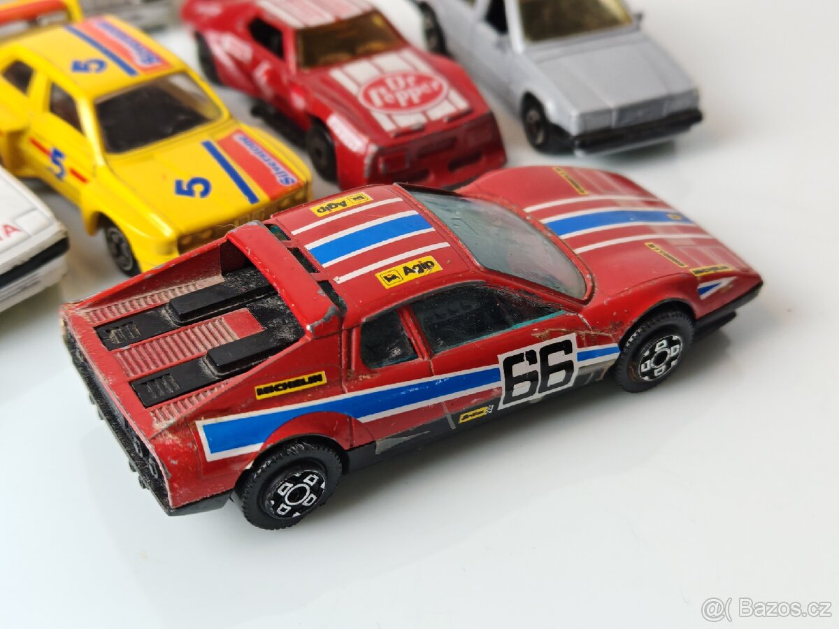 Autíčka Matchbox a jiné - 3