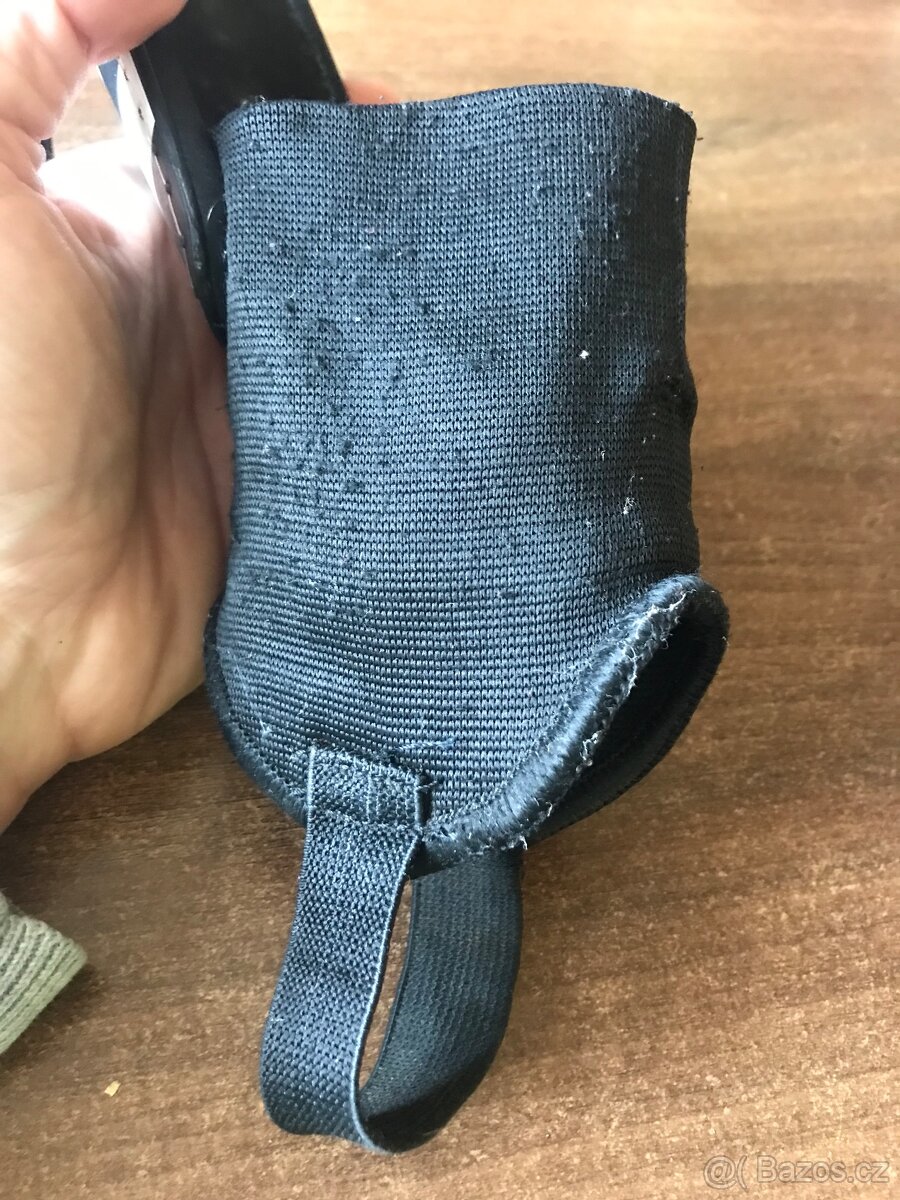 Chrániče dětské (velikost ke kopačkám 36 EU) - 3