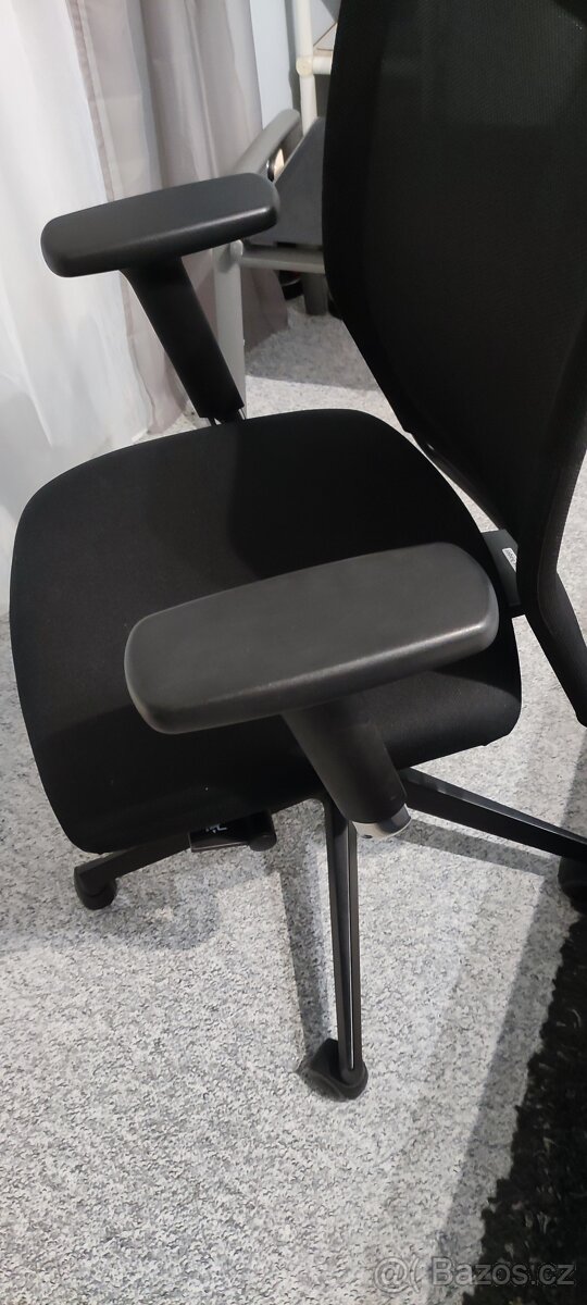 Kancelářské křeslo - 3