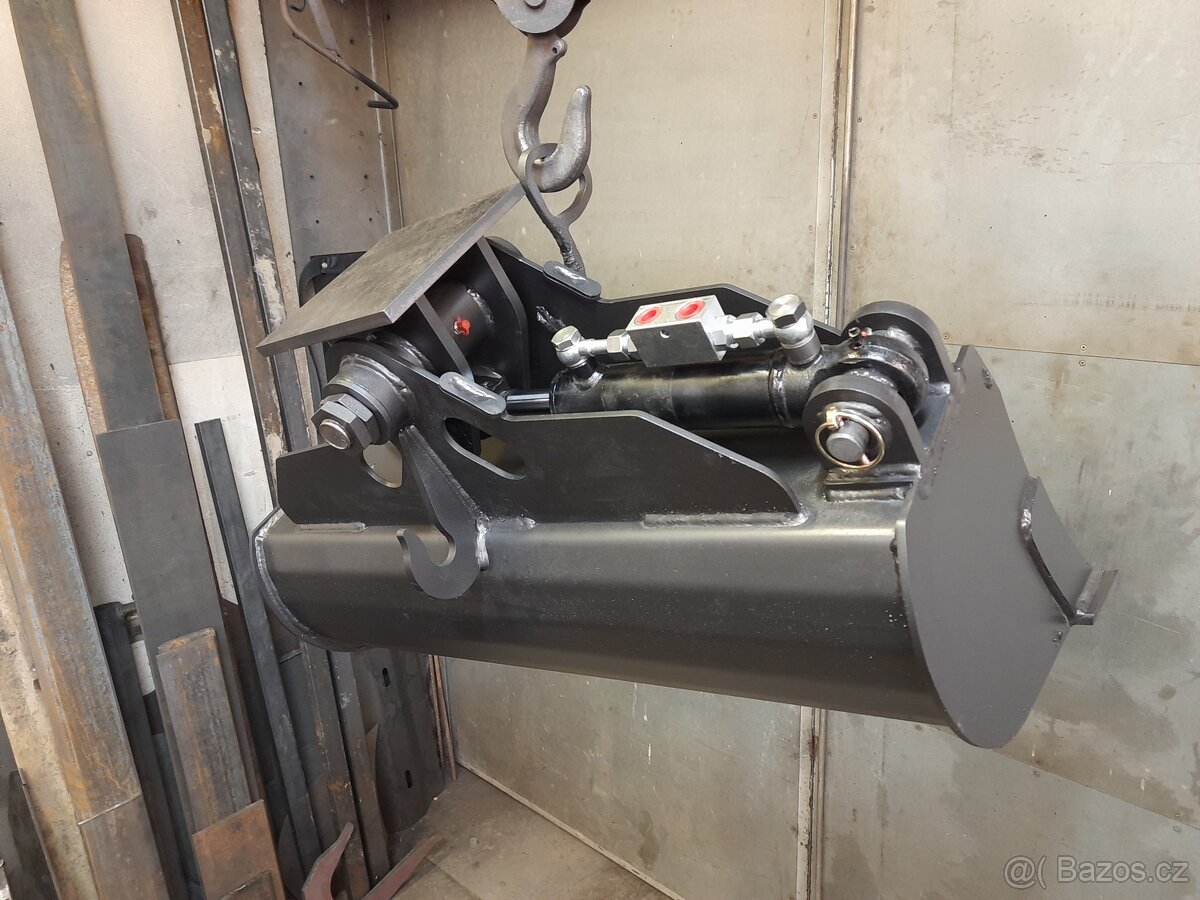 Hydraulická svahovací lžíce na minibagr - 3