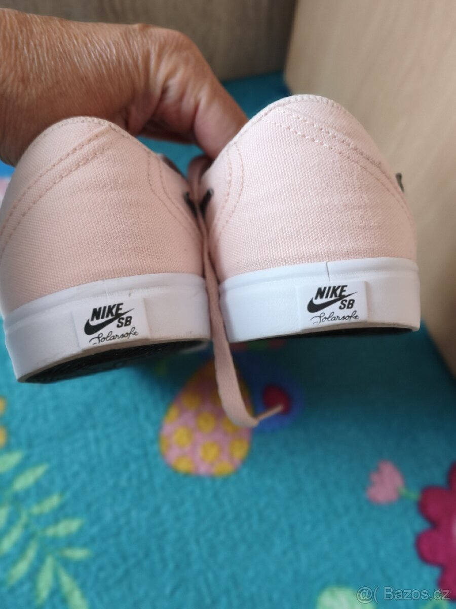 Tenisky Nike 40 - 3
