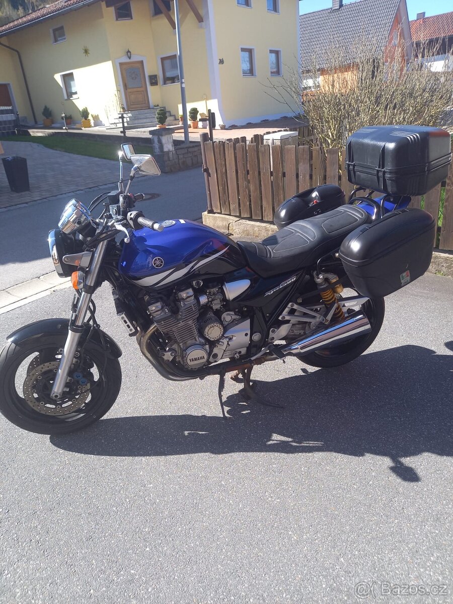Yamaha XJR 1300 - 3