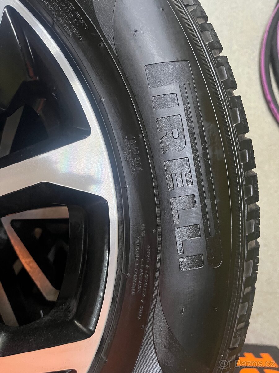 4x disk 17 s zimní gumou pirelli na Range Rover Evoque