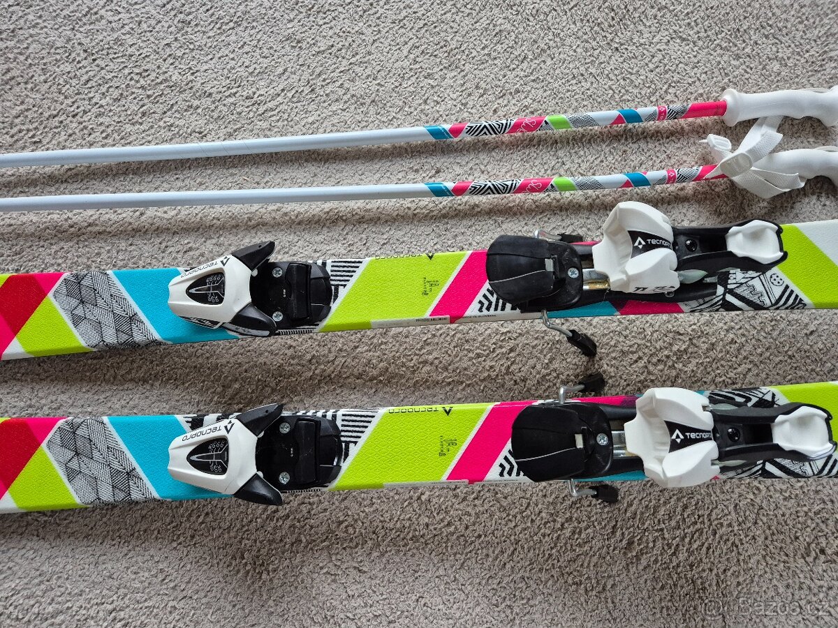 Lyžařský komplet - lyže 130, boty, hůlky, helma, brýle - 3