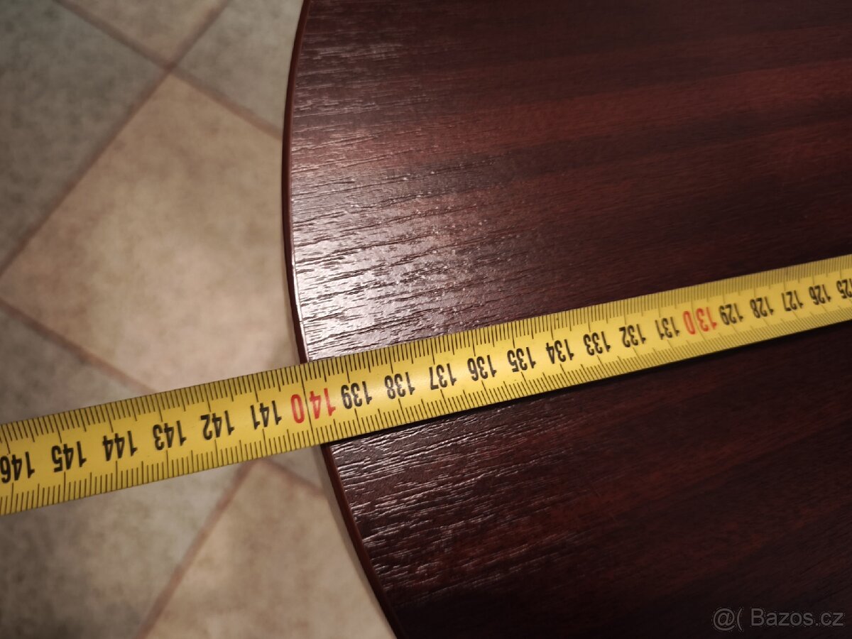 Konferencni stolek - 3