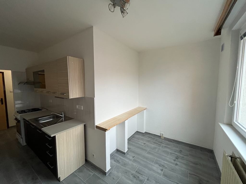 Podnájem bytu 2+1 v Šumperku - 3