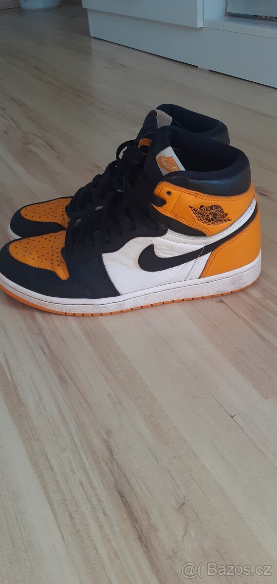 Nike Air Jordan 1 Yellow Toe - 3