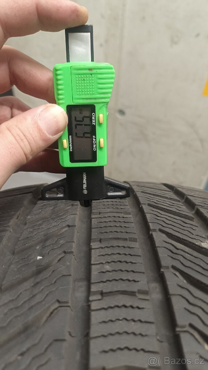 235/40/19 235 40 19 - 3