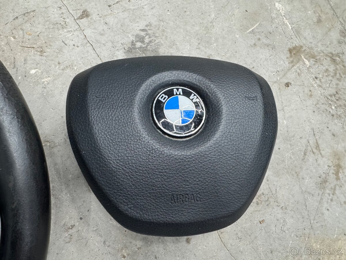 BMW F10/F11 M-Paket volant - 3