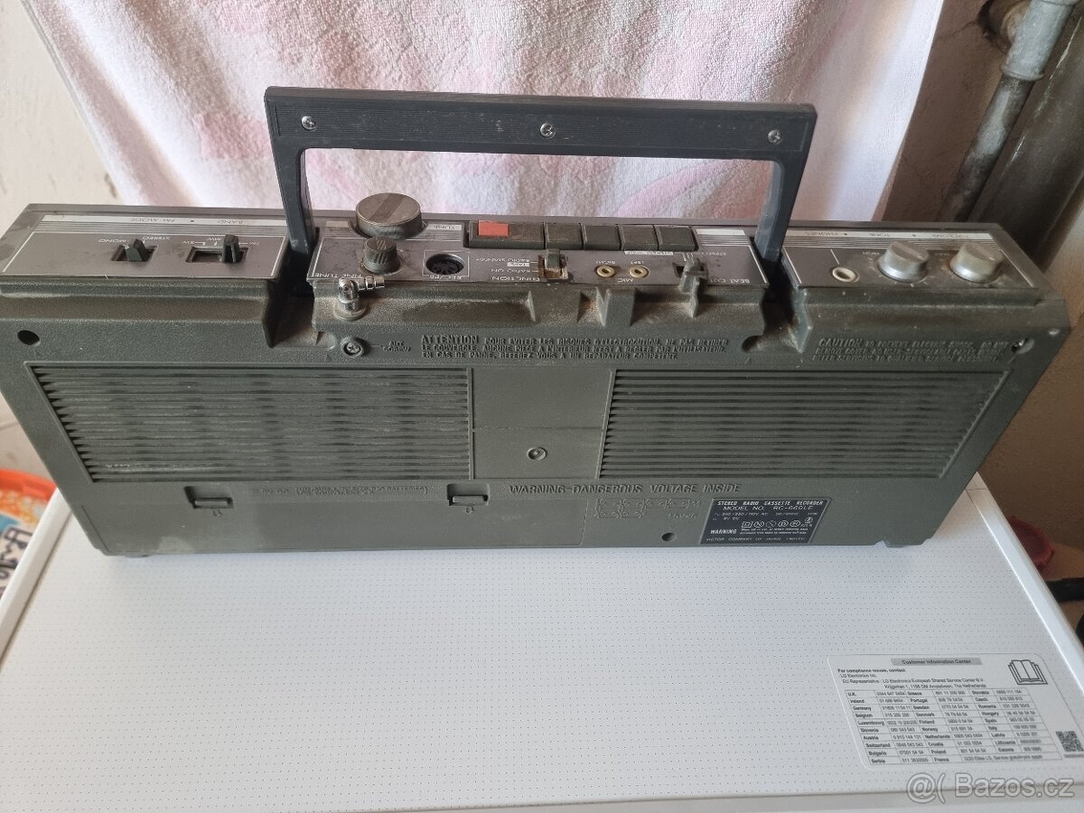 Prodám RETRO rádio RC - JVC 660 LE viz foto. - 3