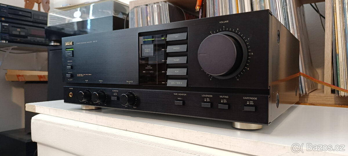 AKAI AM-32 Stereo Integrated Amplifier / Loudness - 3