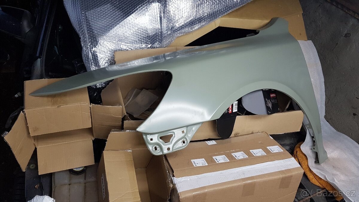 Škoda Octavia II FaceLift - Blatník LP - 3