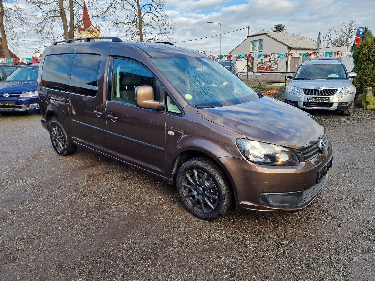Volkswagen CADDY MAXI 1,6TDI 7 SEDADEL - 3