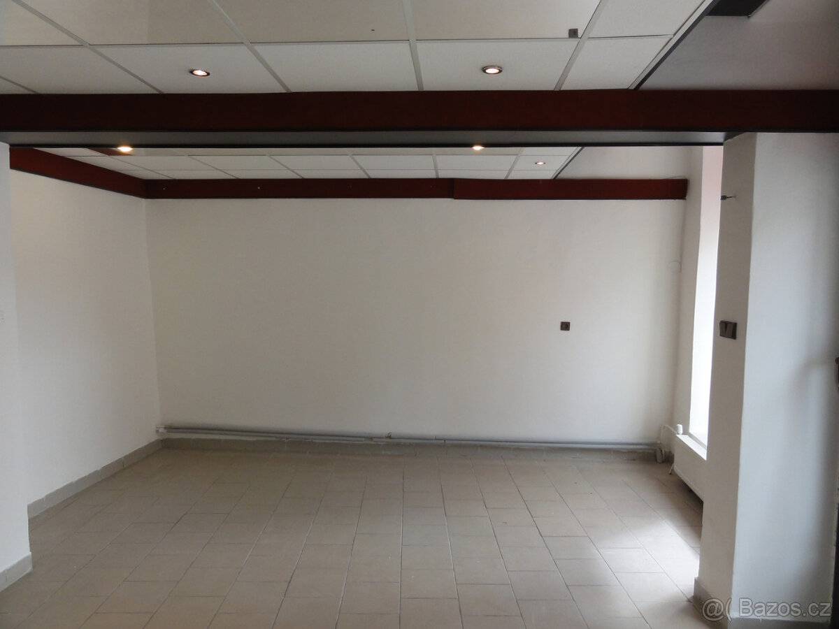 Pronájem obchodních prostor v Přerově blízko centra - 3