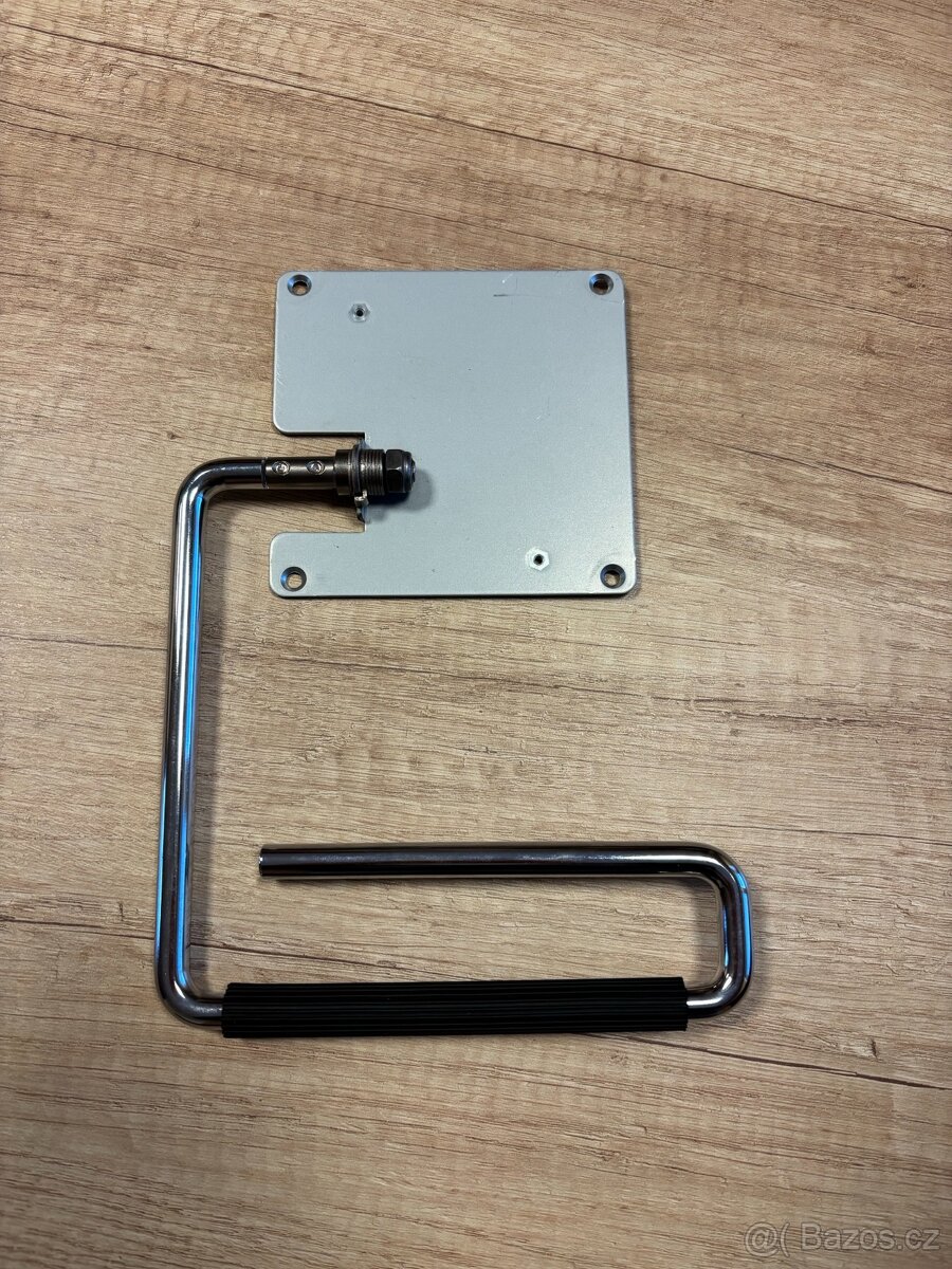 Vesa noha 100x100 mm - 3