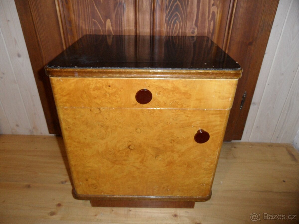 Skříň, noční stolek - 3