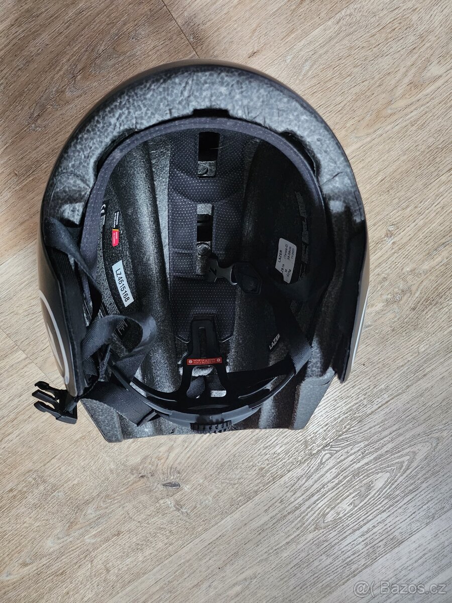 Cyklistická přilba (helma) Lazer Tardiz 2 - 3