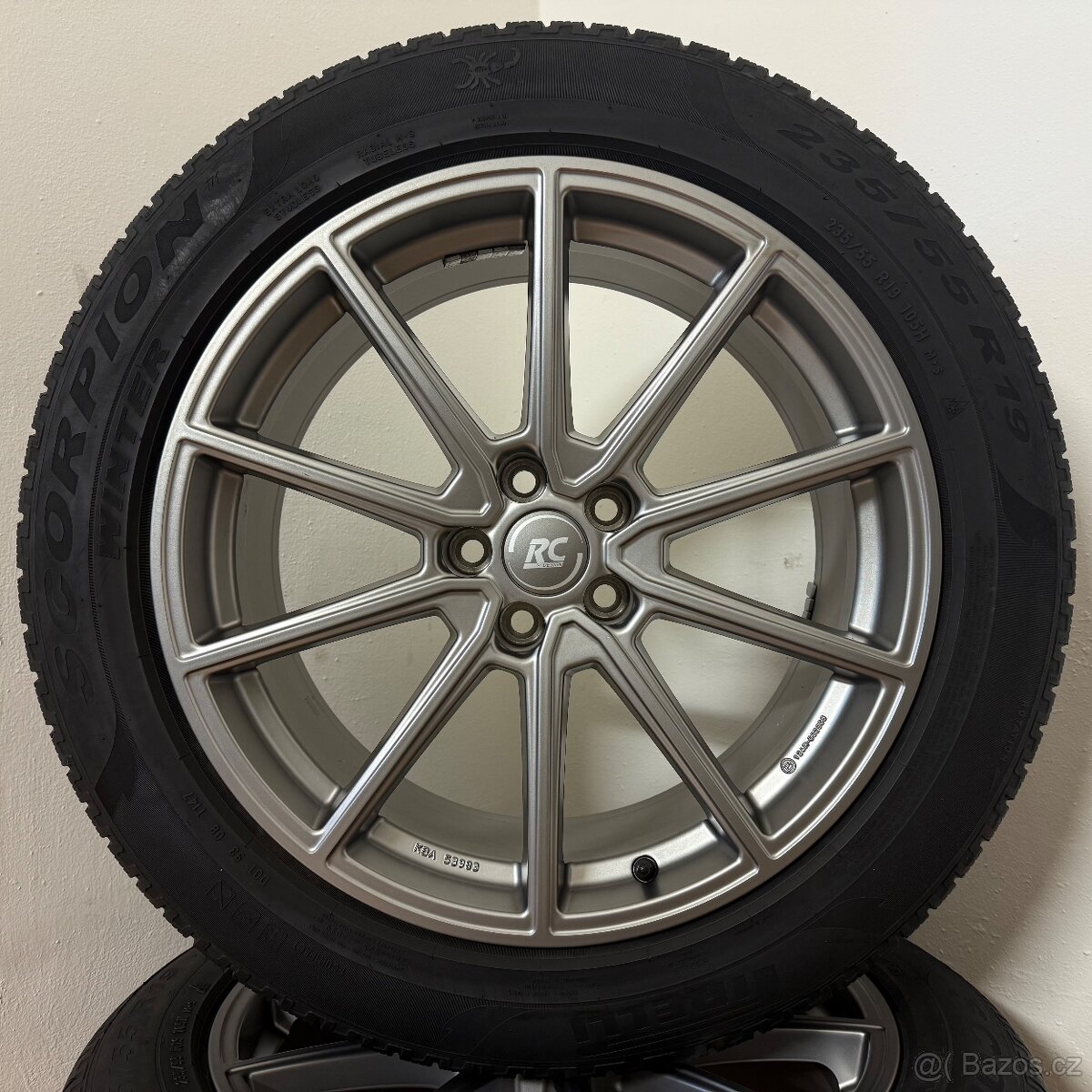 VOLVO/LAND ROVER 5x108 R19 ET45+ZIMNÍ 235/55R19 6mm
