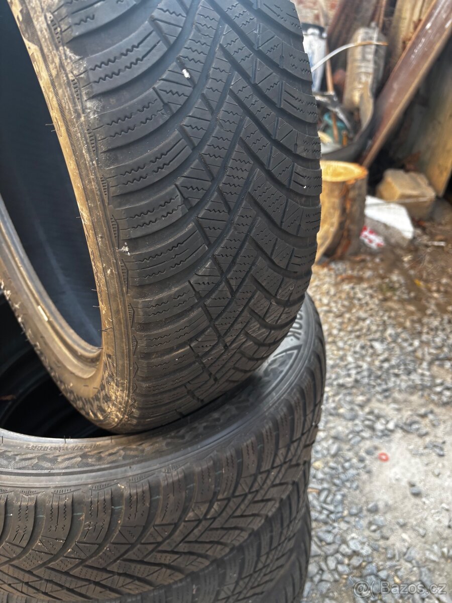 Zimní pneu 205/55/17 hankook - 3