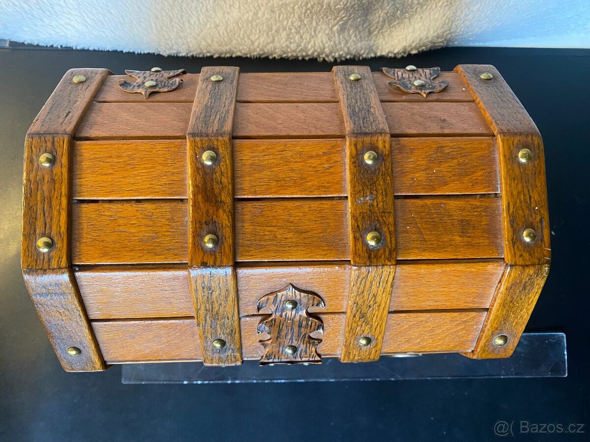 Dekorativní dřevěná truhlička – šperkovnice / úschova drobno - 3