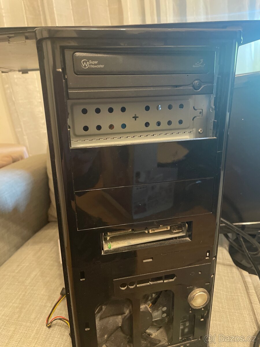 obrazovka a nefunkční PC - 3