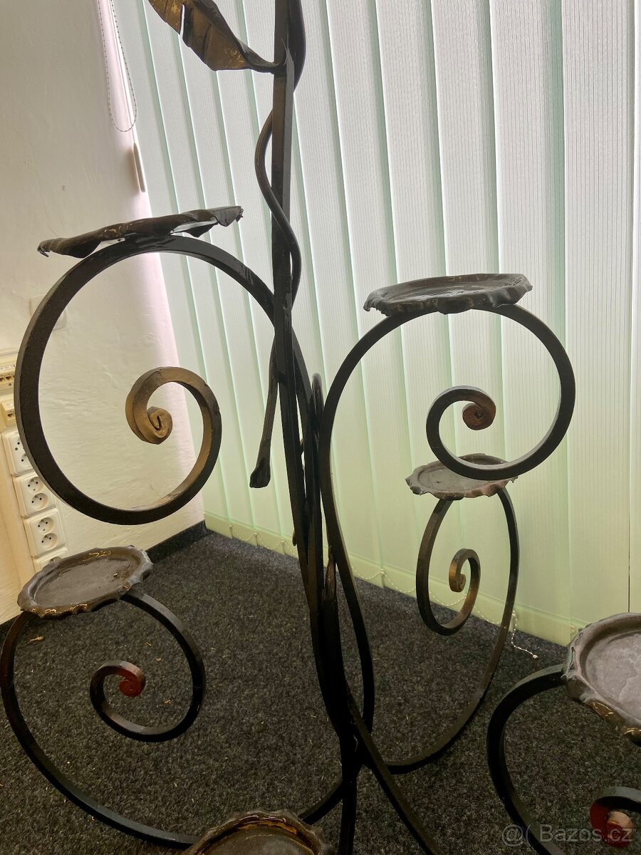 Kovové stojánky na kytky - ruční výroba - 3