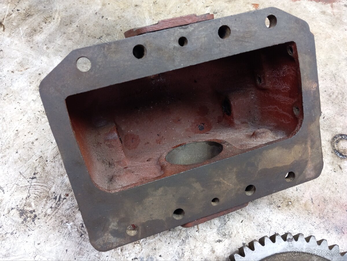 Skříň předního náhonu zetor - 3