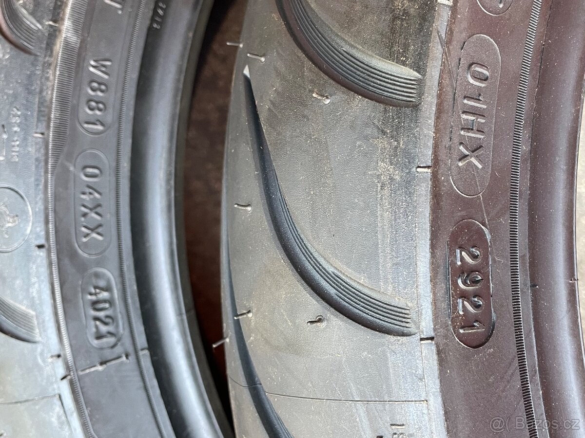 Motopneu-sada Michelin Commander III Touring - 3