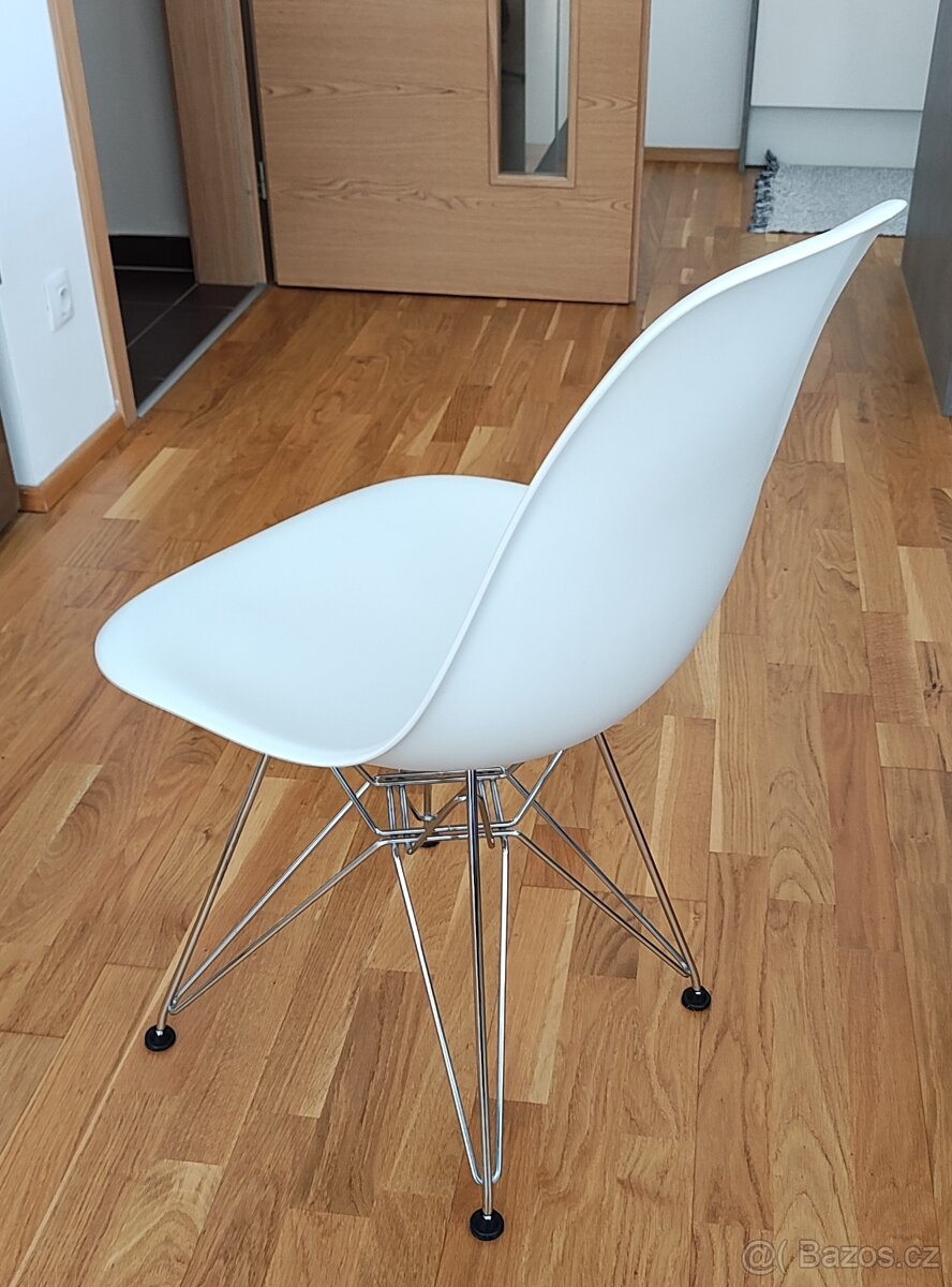 Sada 4x Vitra Eames Plastic Side Chair (DSR) – bílá, chrom - 3