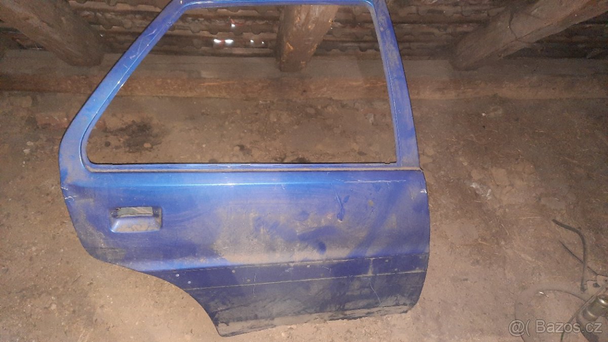 Citroen Saxo kapota , dveře - 3