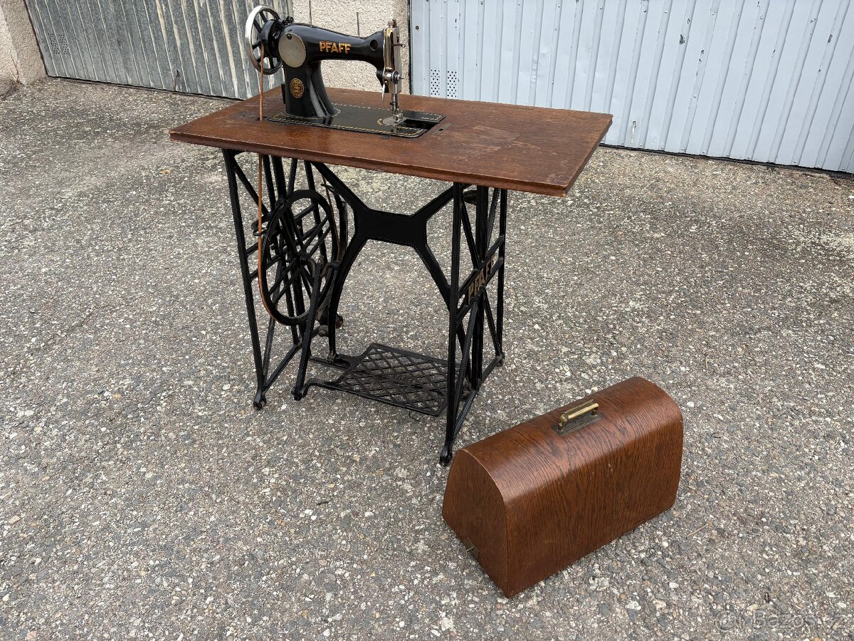 Starý šicí stroj Pfaff - 3
