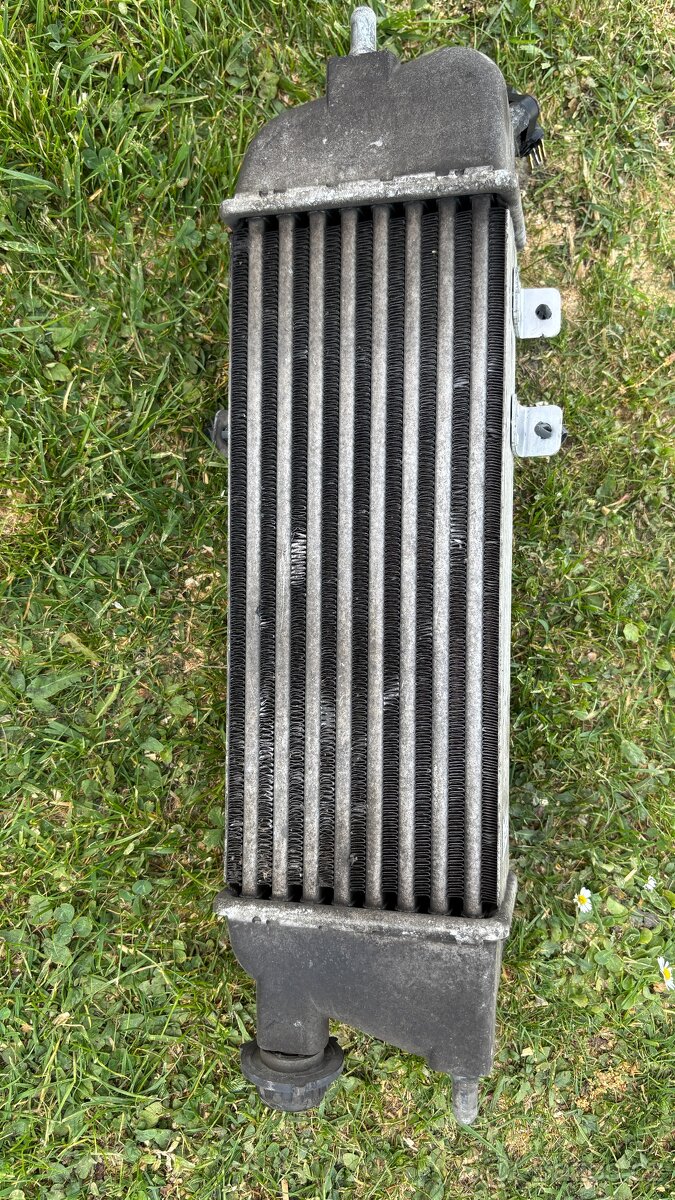 INTERCOOLER CHLADIČ VZDUCH KIA CEED I 1.6 - 3