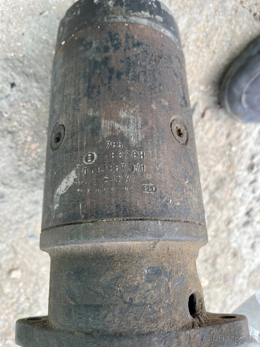 AVIA A60-85 startér Bosch 12V - 3