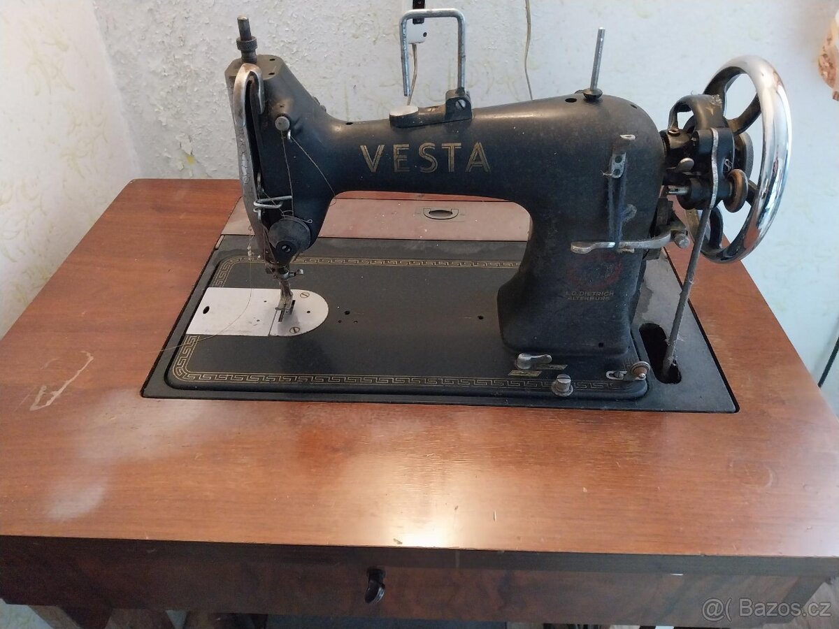 Šicí stroj VESTA - 3
